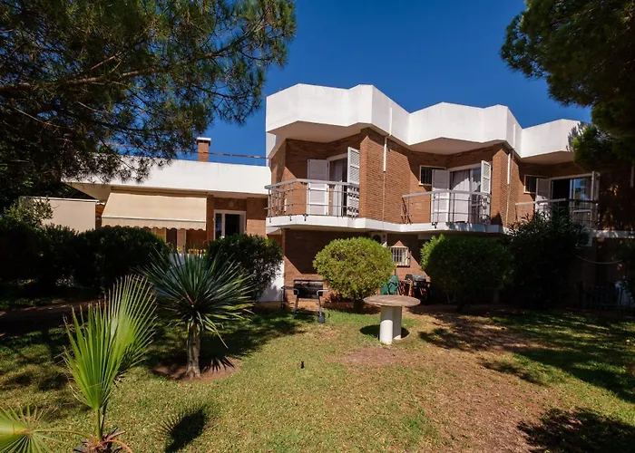 Casa Del Abuelo Isla Canela